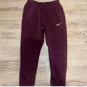 Nike Unisex Maroon Sweatpants
